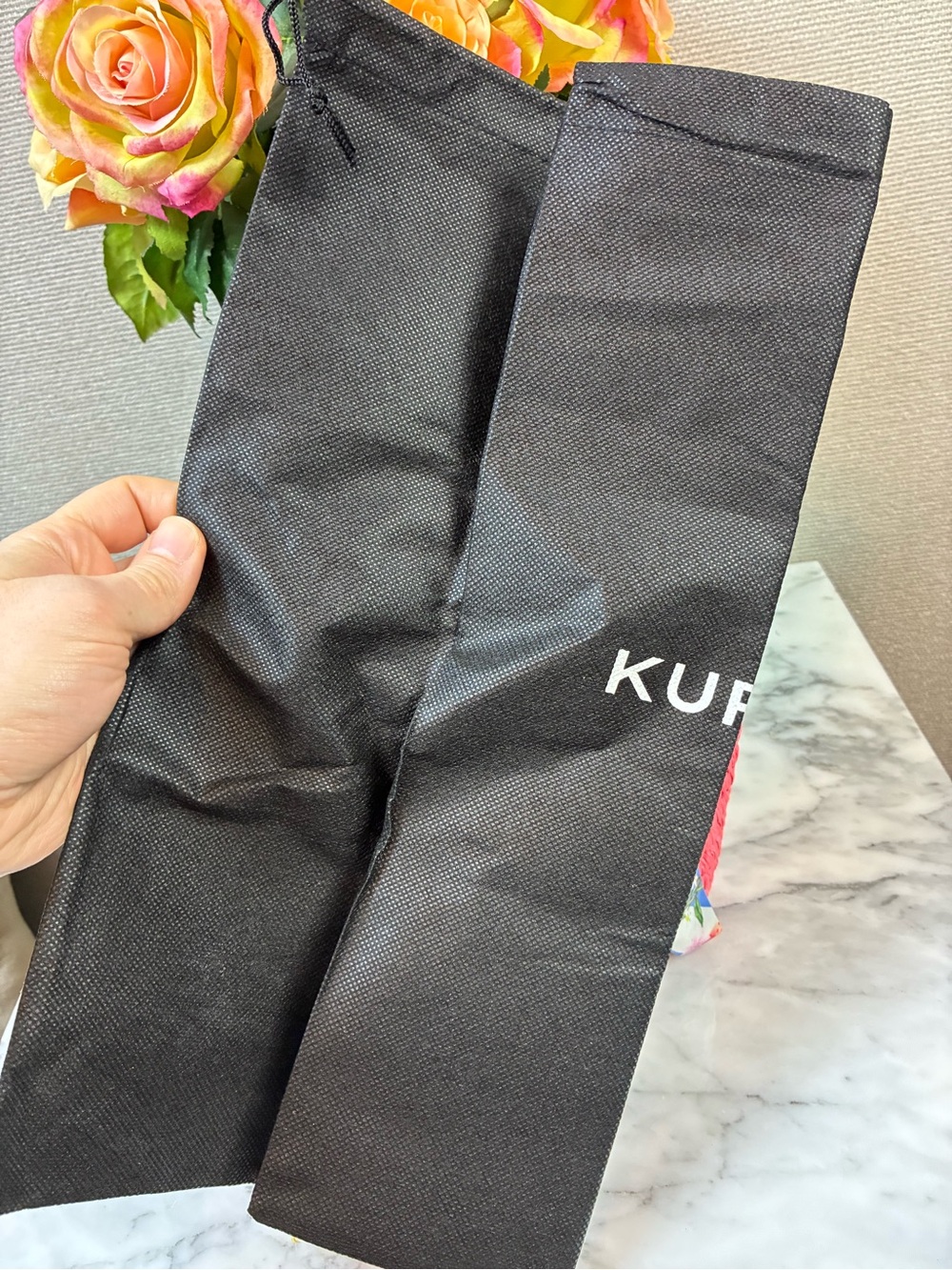 Kurt Geiger Small Strawberry Scarf Raffia Bag - NWT 🍓 - Picture 7 of 7